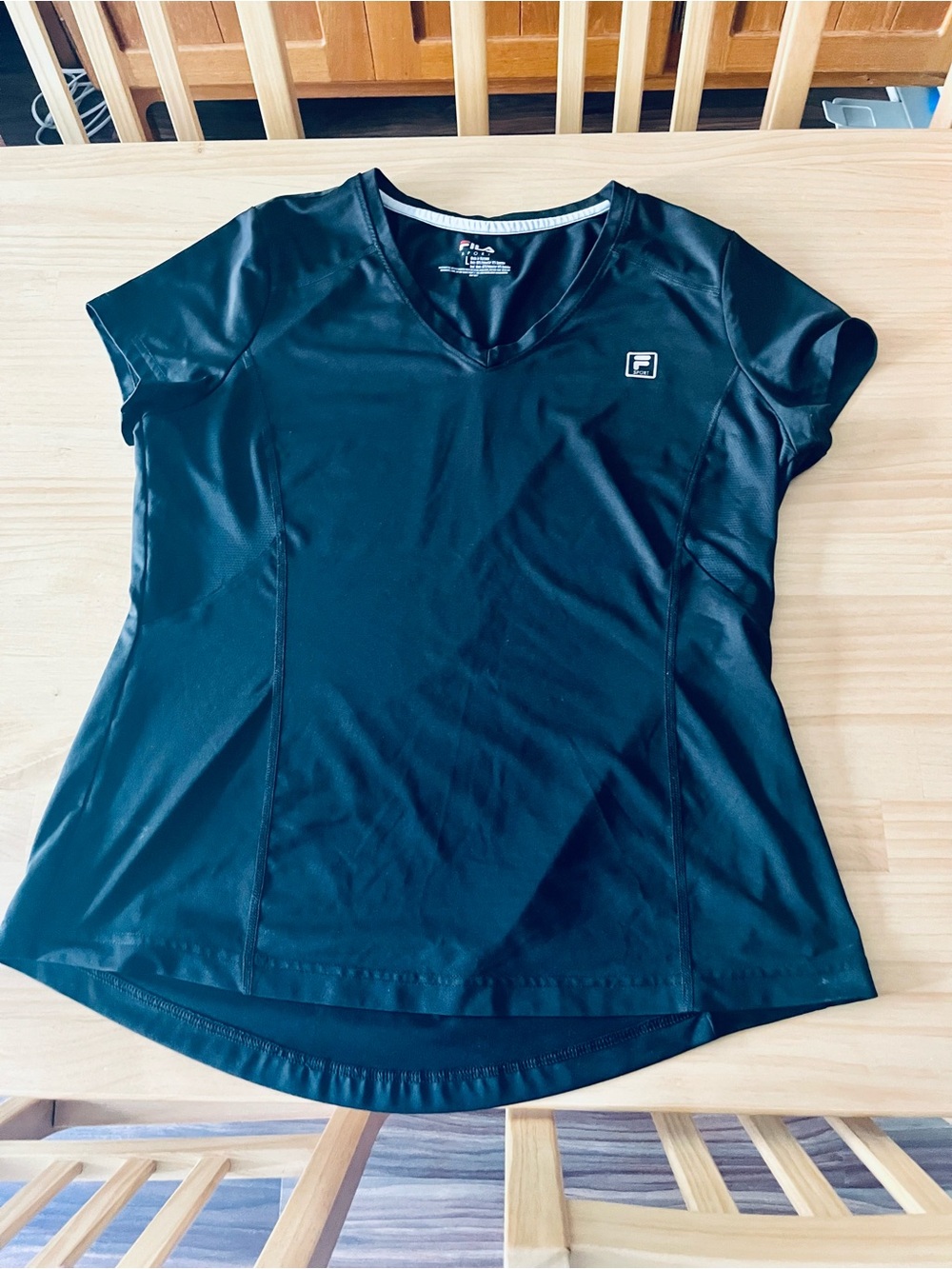 Fila Women’s Black Short-Sleeve V-Neck Performance Tee - Sz L!